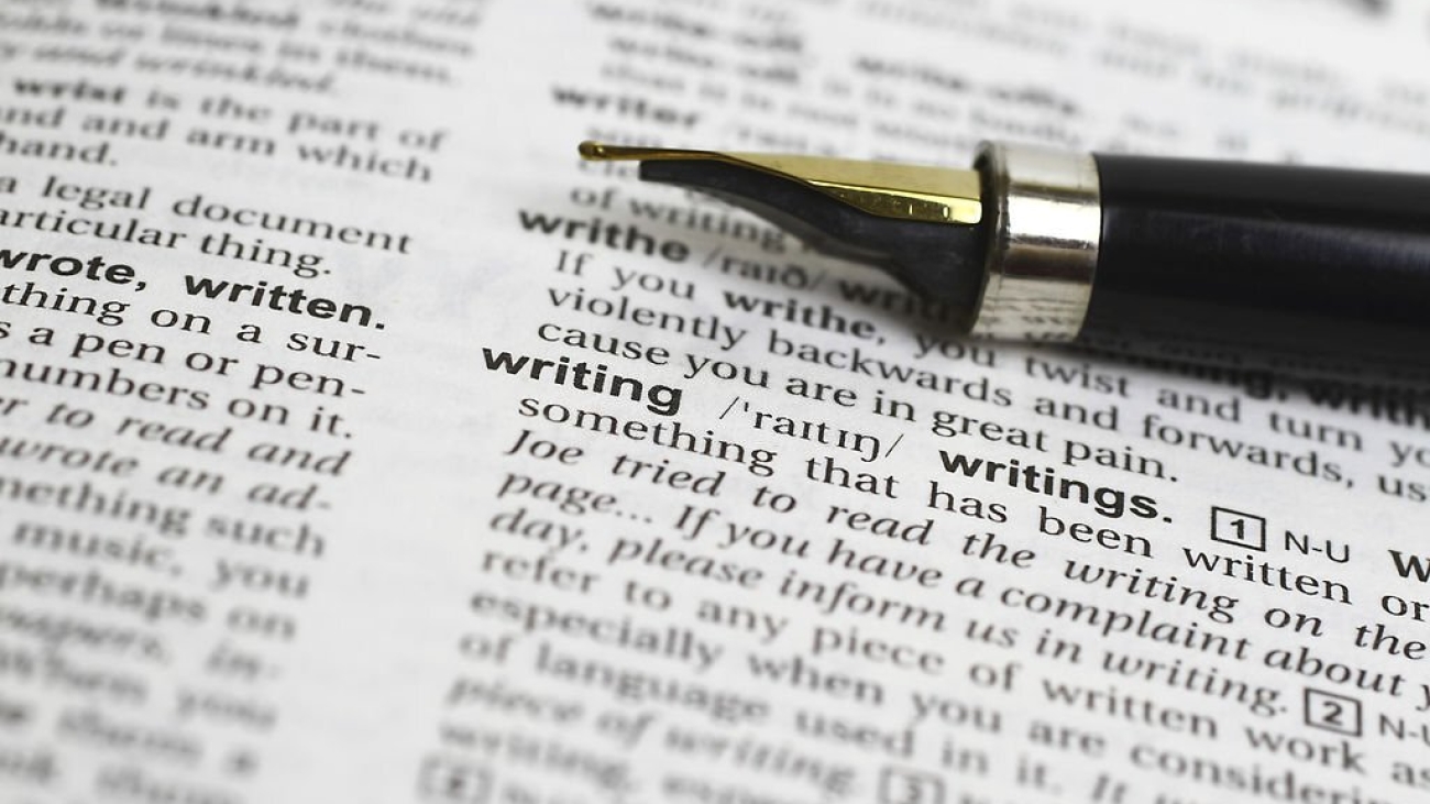 Writing word and fountain pen